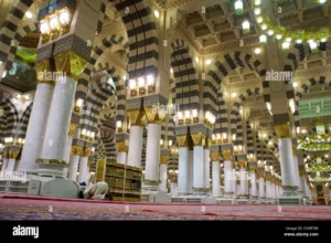 Doa Shalat Tahajud Lengkap dengan Niat, Tata Cara, dan Keutamaannya